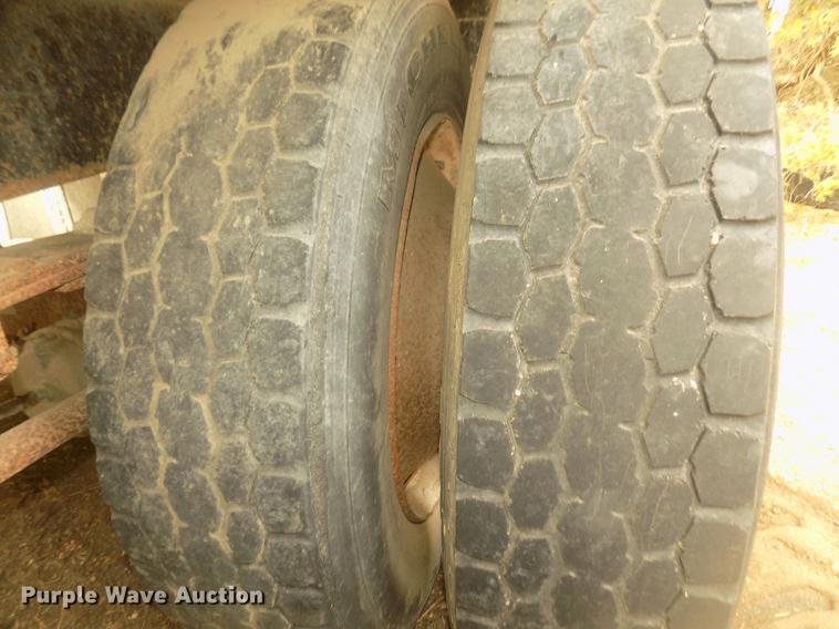 image for item DD2791 1981 end dump pup trailer