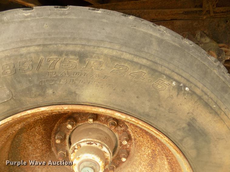 image for item DD2791 1981 end dump pup trailer