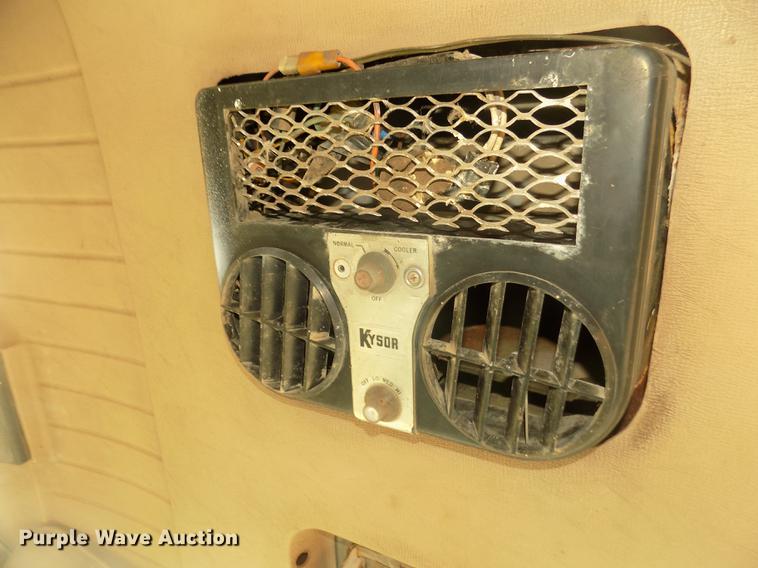 image for item DD2793 1976 Mack RS786LST dump truck