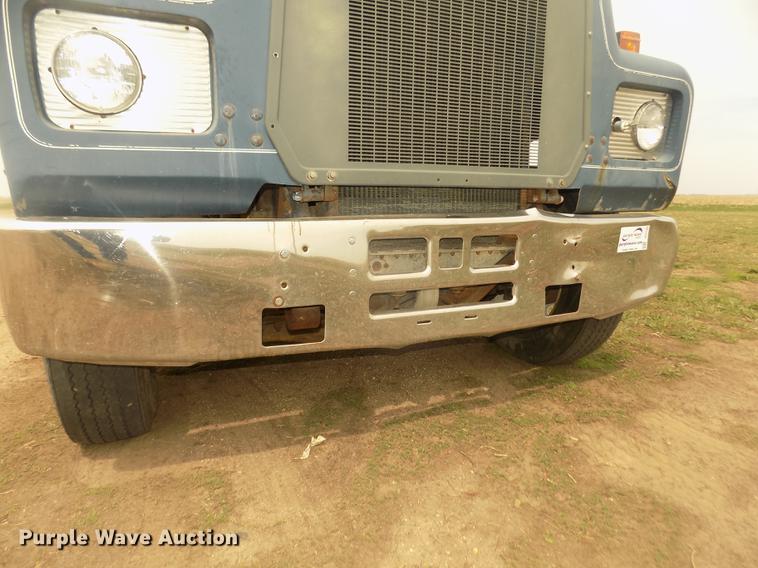 image for item DD2793 1976 Mack RS786LST dump truck