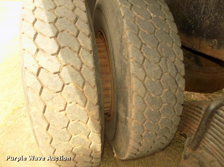 image for item DD2793 1976 Mack RS786LST dump truck