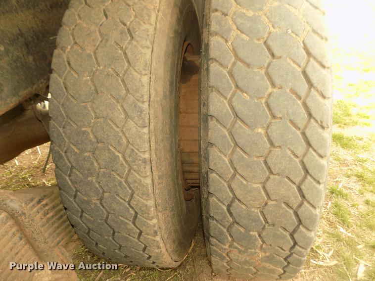 image for item DD2793 1976 Mack RS786LST dump truck