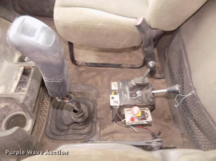 image for item DD2798 2001 Sterling A9500 semi truck