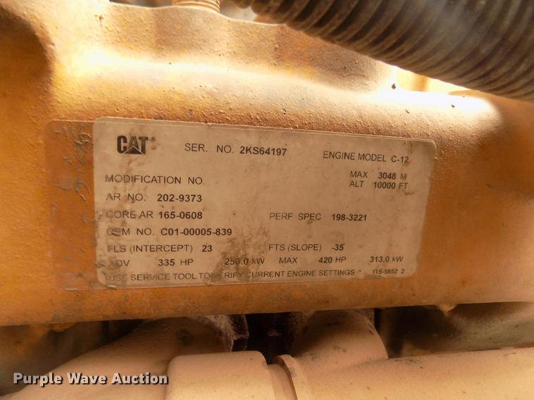 image for item DD2798 2001 Sterling A9500 semi truck