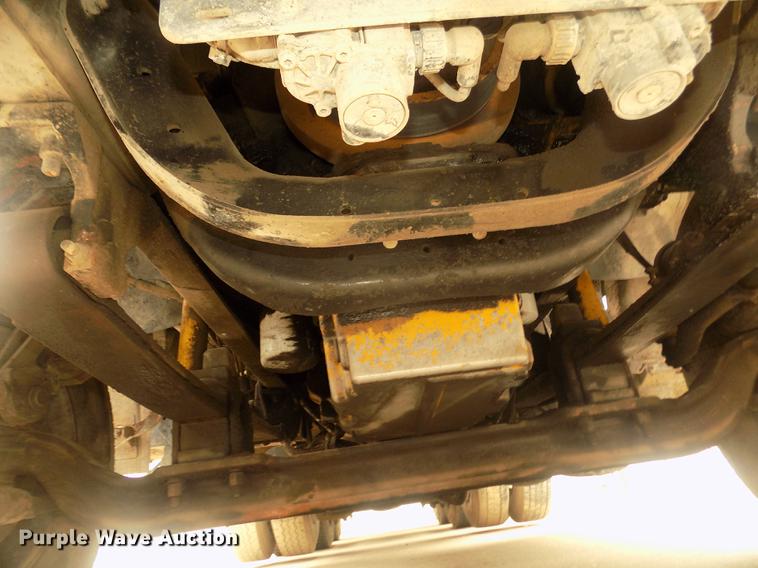 image for item DD2798 2001 Sterling A9500 semi truck