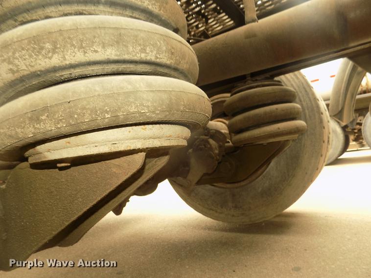 image for item DD2798 2001 Sterling A9500 semi truck