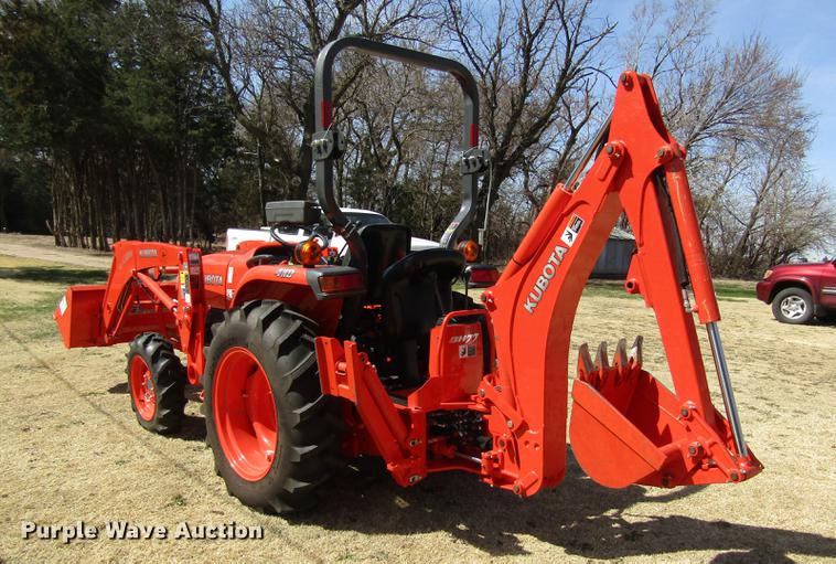 image for item DD8761 2013 Kubota L3200 HFWD tractor