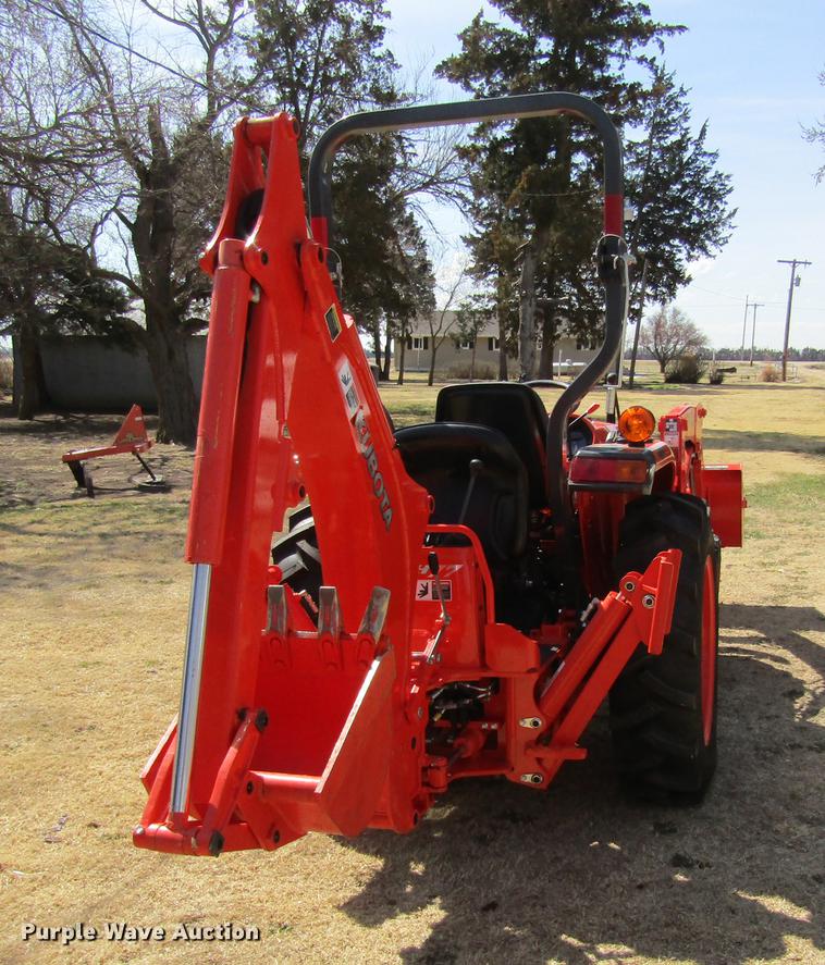 image for item DD8761 2013 Kubota L3200 HFWD tractor
