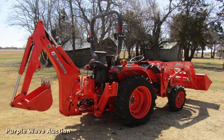 image for item DD8761 2013 Kubota L3200 HFWD tractor
