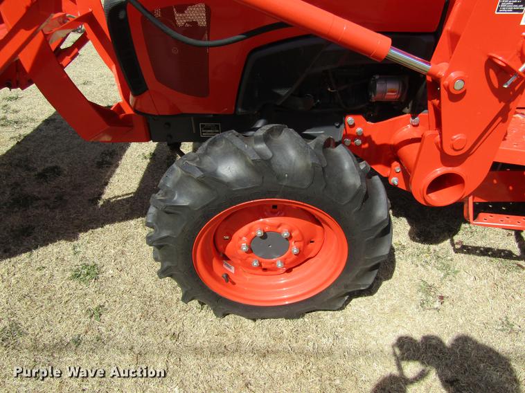 image for item DD8761 2013 Kubota L3200 HFWD tractor