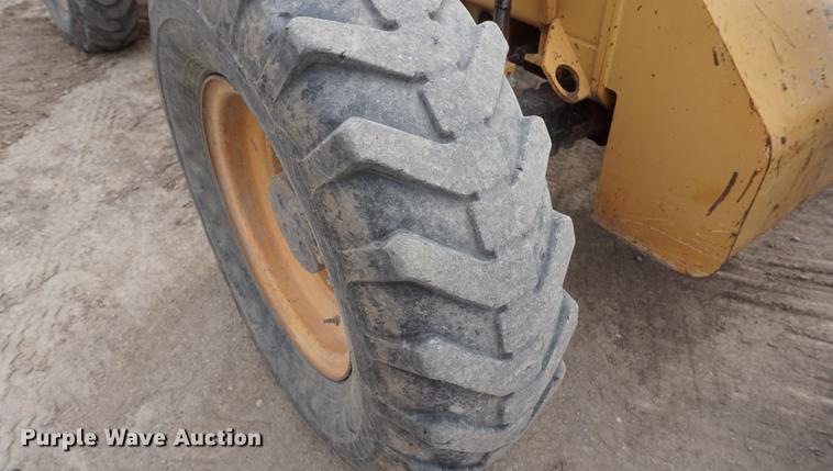 image for item DE3311 2000 Case 688G Series 2 telehandler