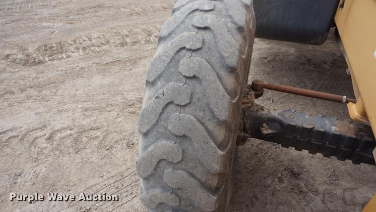 image for item DE3311 2000 Case 688G Series 2 telehandler