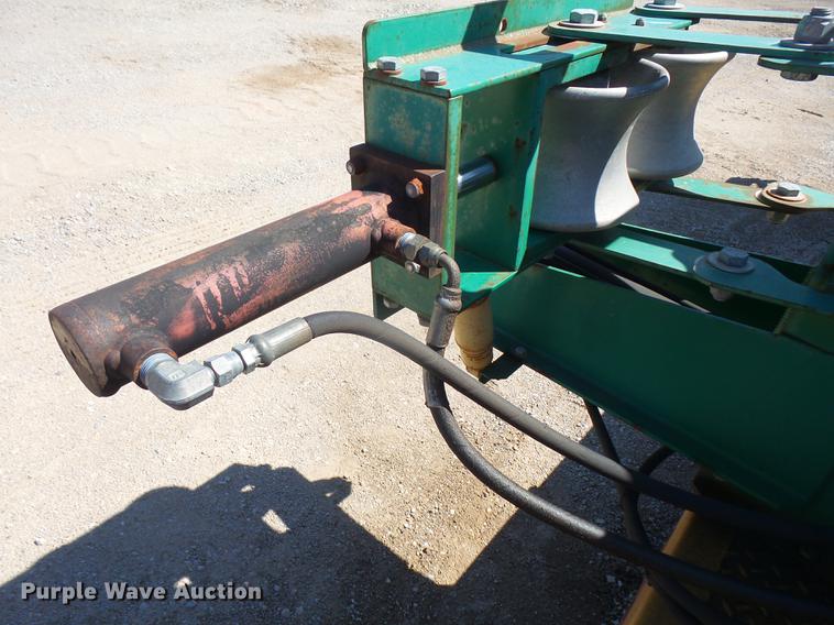 Mcelroy LT0048 line tamer in Topeka, KS Item DE3312 sold Purple Wave
