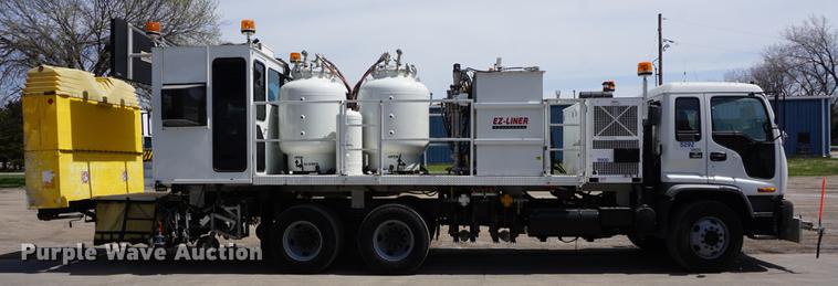 image for item DE3313 1998 Chevrolet T7500 paint striper truck