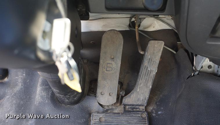 image for item DE3313 1998 Chevrolet T7500 paint striper truck