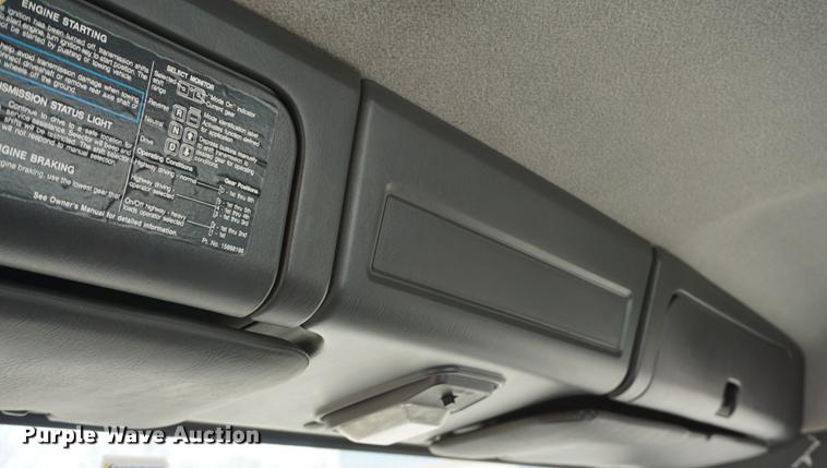 image for item DE3313 1998 Chevrolet T7500 paint striper truck