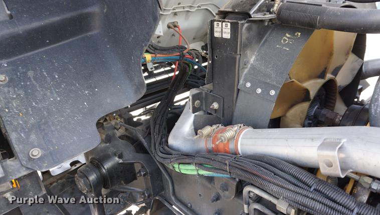 image for item DE3313 1998 Chevrolet T7500 paint striper truck