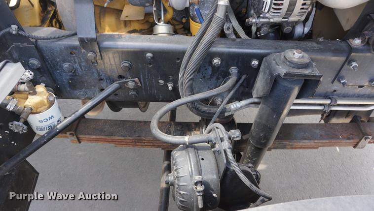 image for item DE3313 1998 Chevrolet T7500 paint striper truck