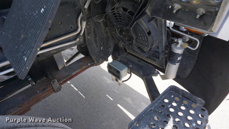 image for item DE3313 1998 Chevrolet T7500 paint striper truck