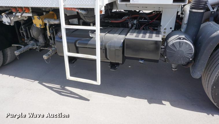 image for item DE3313 1998 Chevrolet T7500 paint striper truck