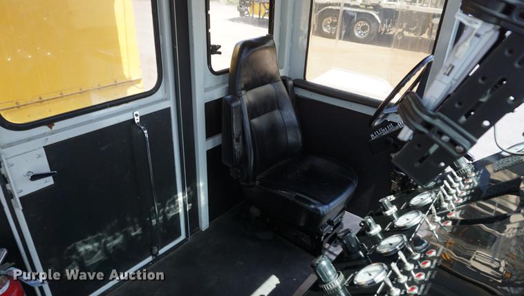 image for item DE3313 1998 Chevrolet T7500 paint striper truck