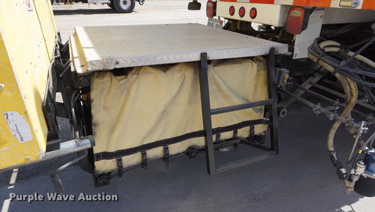 image for item DE3313 1998 Chevrolet T7500 paint striper truck