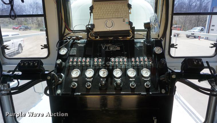 image for item DE3313 1998 Chevrolet T7500 paint striper truck