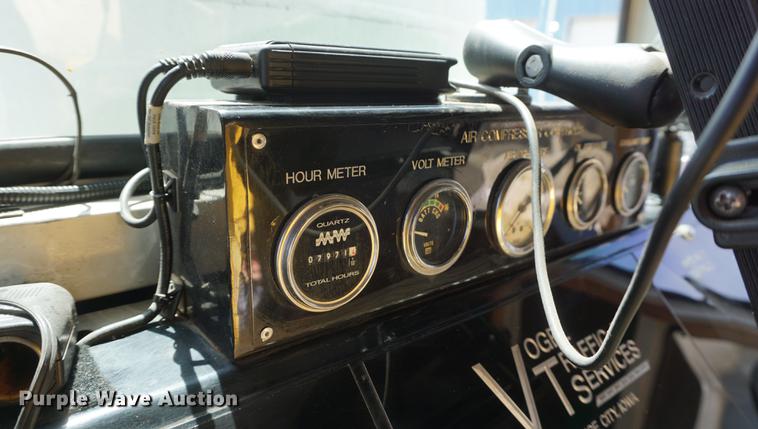 image for item DE3313 1998 Chevrolet T7500 paint striper truck