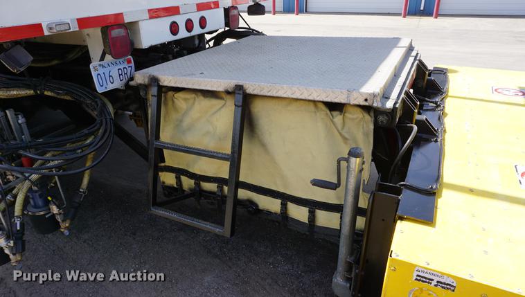 image for item DE3313 1998 Chevrolet T7500 paint striper truck