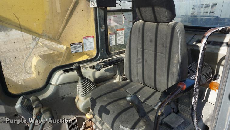 image for item DE3319 1997 Komatsu PC400LC-6LC excavator