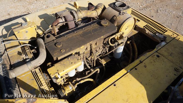 image for item DE3319 1997 Komatsu PC400LC-6LC excavator
