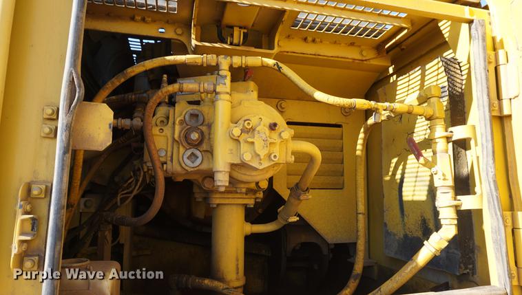 image for item DE3319 1997 Komatsu PC400LC-6LC excavator