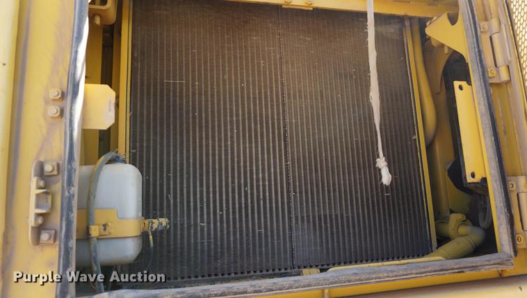 image for item DE3319 1997 Komatsu PC400LC-6LC excavator