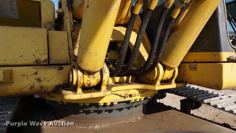 image for item DE3319 1997 Komatsu PC400LC-6LC excavator
