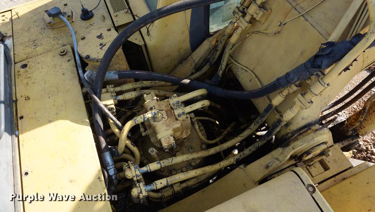 image for item DE3319 1997 Komatsu PC400LC-6LC excavator