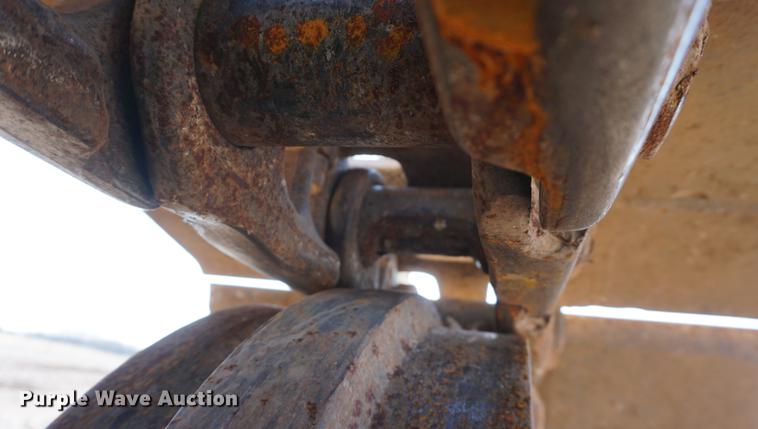 image for item DE3319 1997 Komatsu PC400LC-6LC excavator