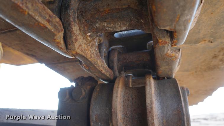 image for item DE3319 1997 Komatsu PC400LC-6LC excavator