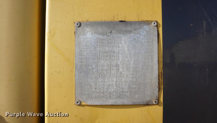 image for item DE3319 1997 Komatsu PC400LC-6LC excavator