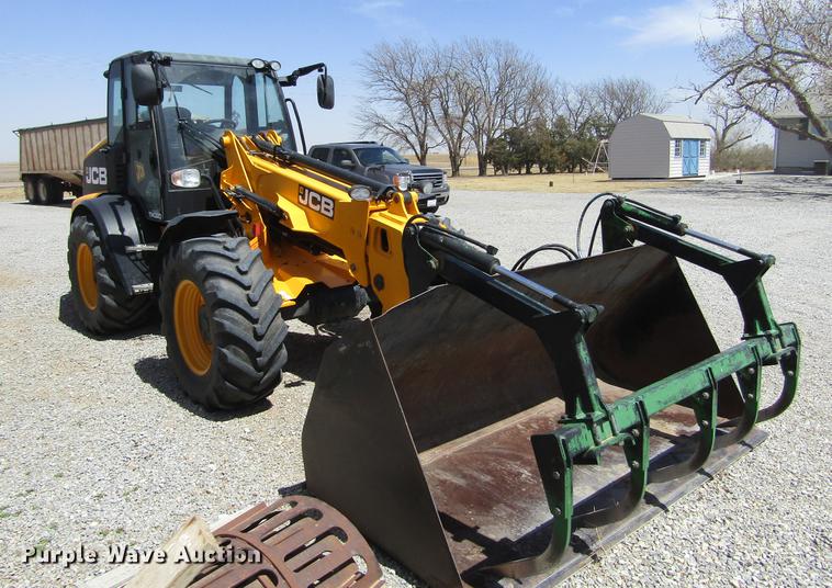 image for item DE6724 2013 JCB TM320 articulated telehandler