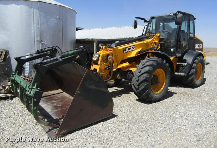 image for item DE6724 2013 JCB TM320 articulated telehandler