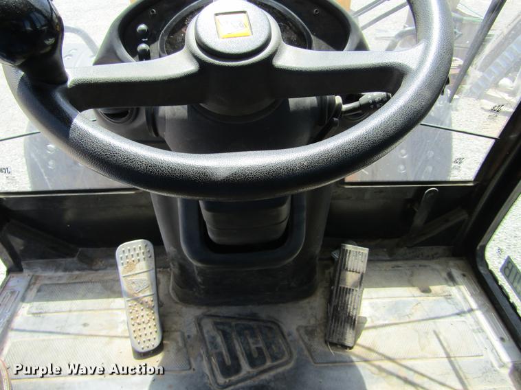 image for item DE6724 2013 JCB TM320 articulated telehandler