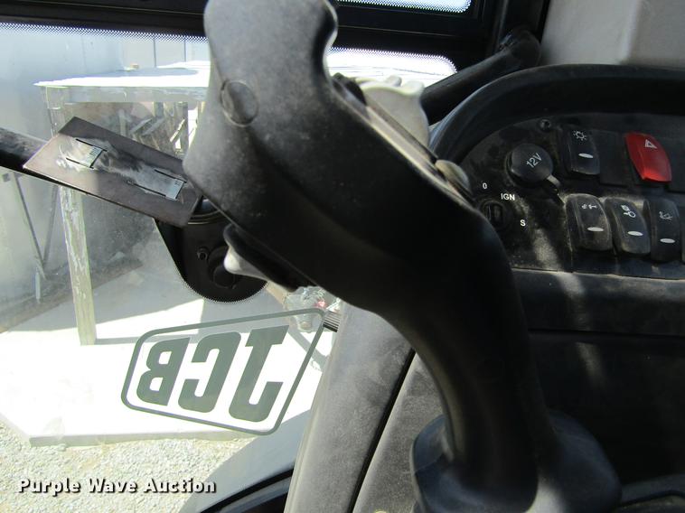 image for item DE6724 2013 JCB TM320 articulated telehandler