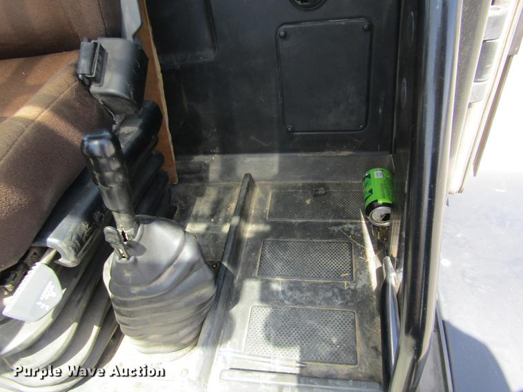 image for item DE6724 2013 JCB TM320 articulated telehandler