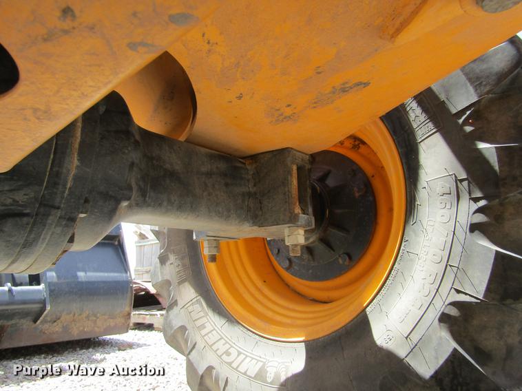 image for item DE6724 2013 JCB TM320 articulated telehandler