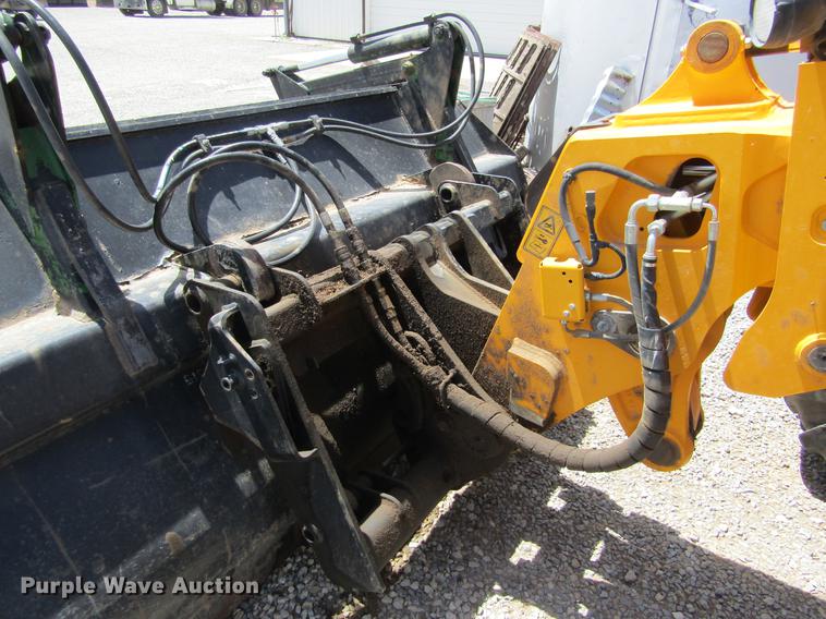 image for item DE6724 2013 JCB TM320 articulated telehandler