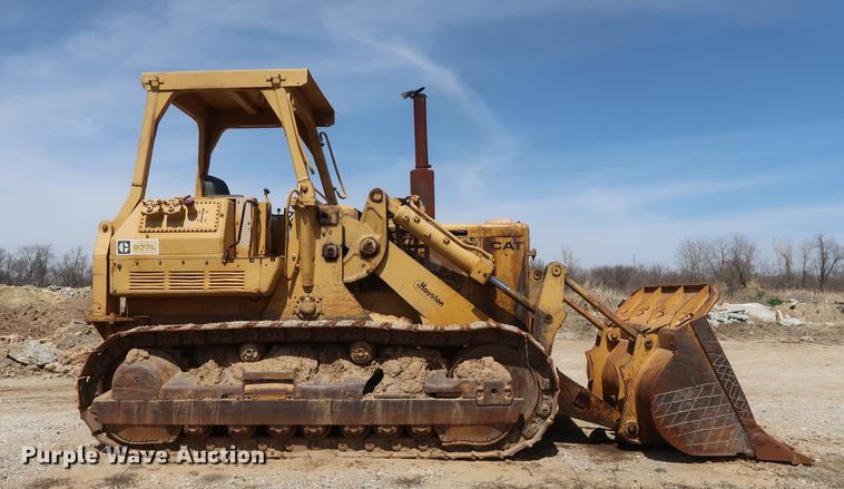 image for item DF3648 1980 Caterpillar 977L track loader