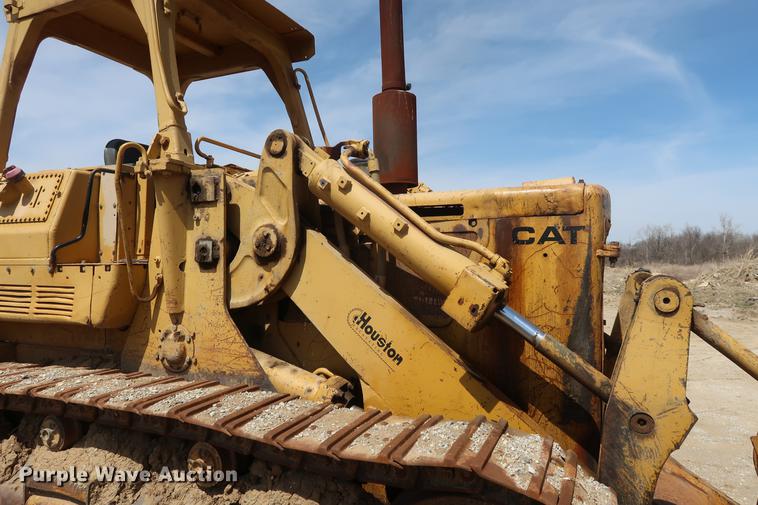image for item DF3648 1980 Caterpillar 977L track loader