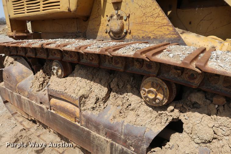 image for item DF3648 1980 Caterpillar 977L track loader