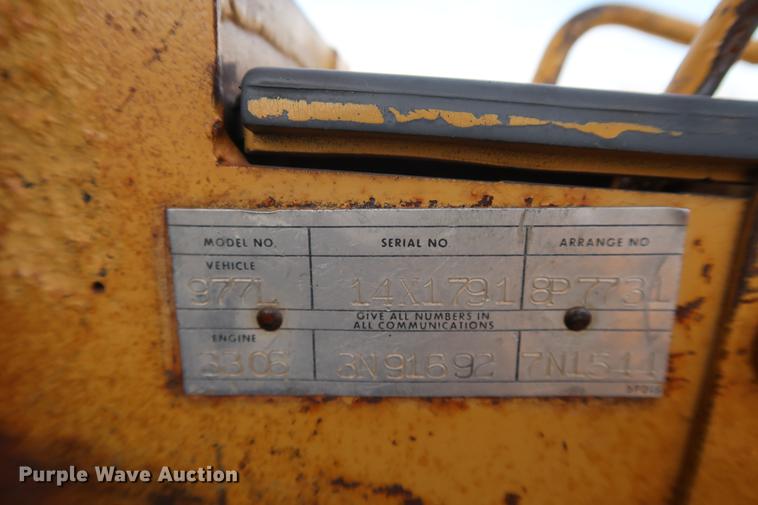 image for item DF3648 1980 Caterpillar 977L track loader