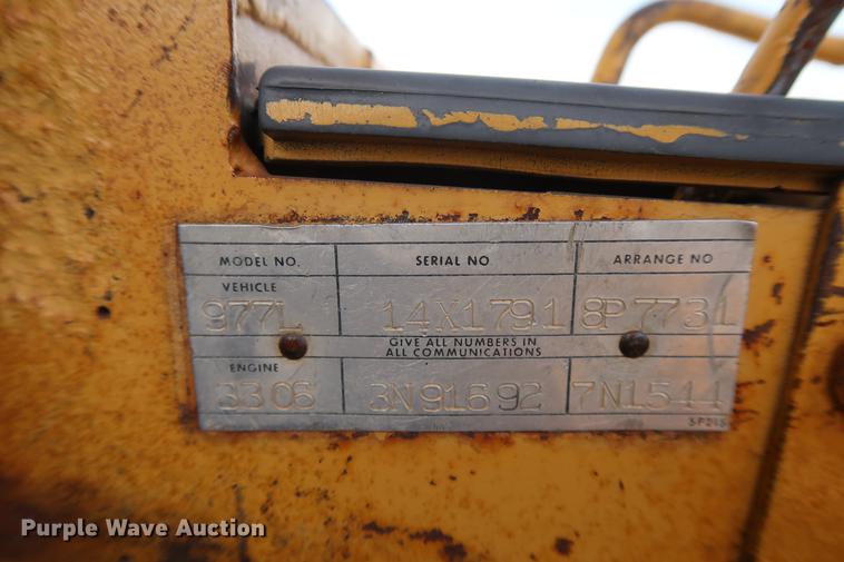 image for item DF3648 1980 Caterpillar 977L track loader